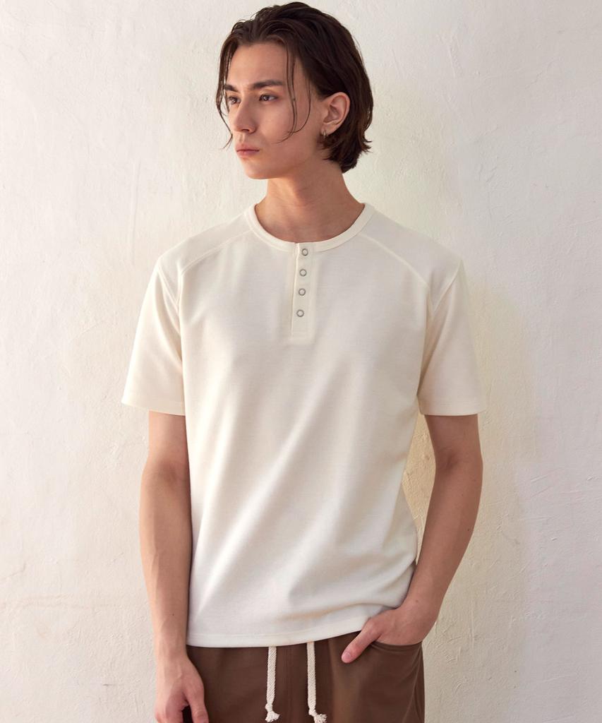 SENTAIR Contour Henley Neck Half T-Shirt _Ivory