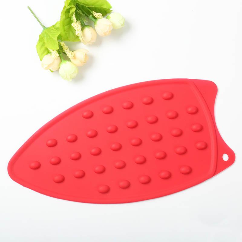 Silicone  1 PC Flexible Ironing Blanket Heat-resistant Dotted Bubbled Portable Iron Rest Pads Ironing Board Pad