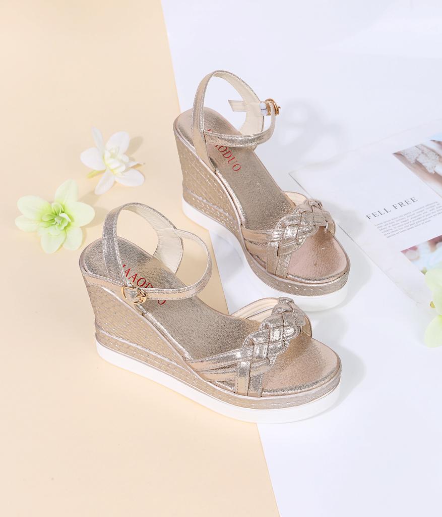 Босоножки на танкетке для мужчин, увеличивающие внутреннюю высоту, женские, 2024, новые, с пряжкой, стиль феи, модный темперамент, высокие каблуки, прилив