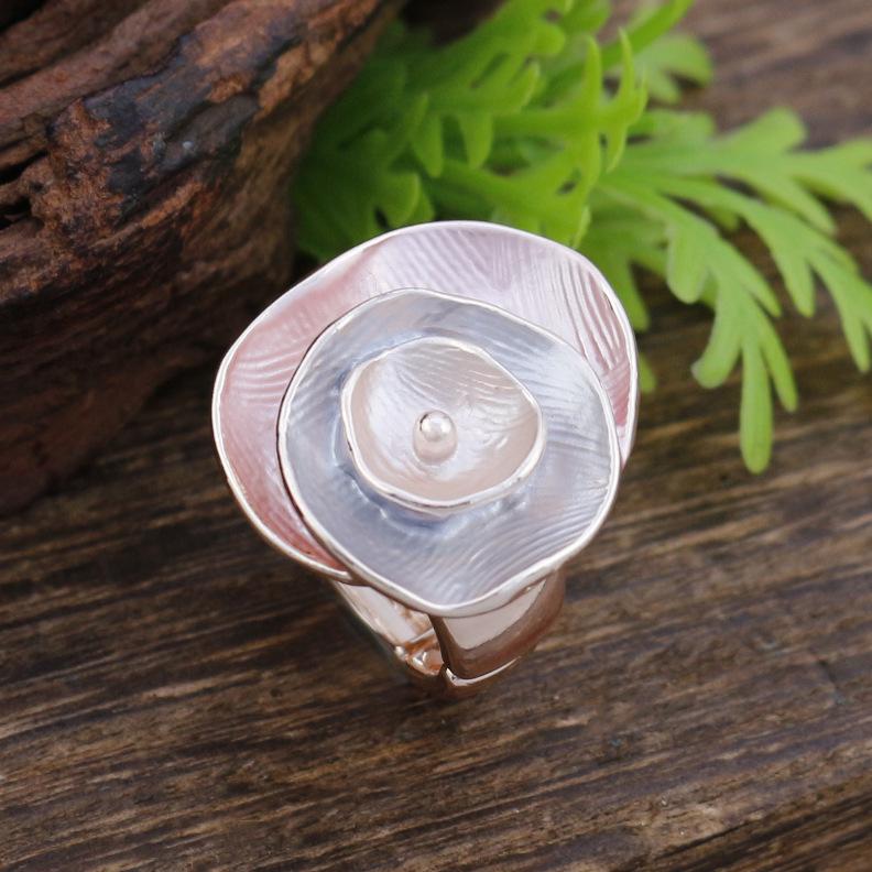 Новое эмалевое геометрическое кольцо-резинка с розой, женская мода, высококлассное трехмерное кольцо с цветком