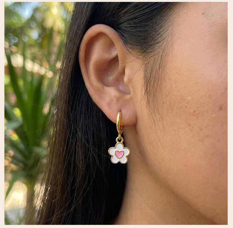 14K Gold Plated Pink Enamel Flower Huggie Hoop Earrings Cute Small Dangle Floral Jewelry Aretes Trendy Party Daily Gift