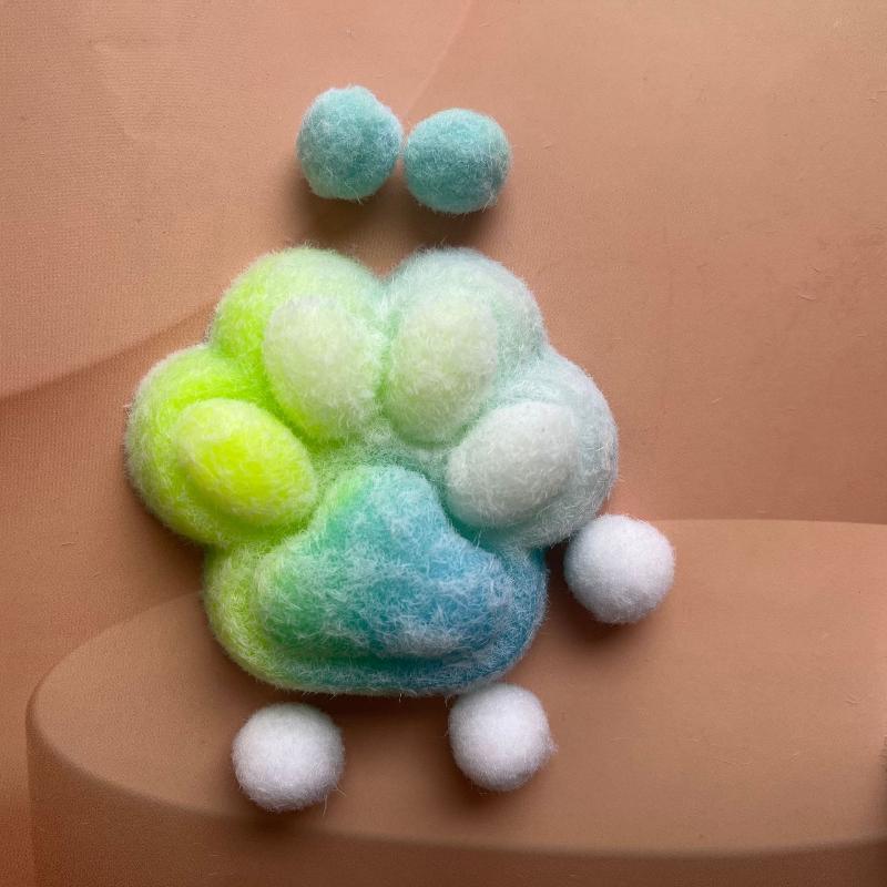 Милая пищащая игрушка-лапка кошки Kawaii Сияющая лапка кошки Игрушка для снятия стресса Расслабляющие игрушки Маленький подарок на вечеринку / день рождения