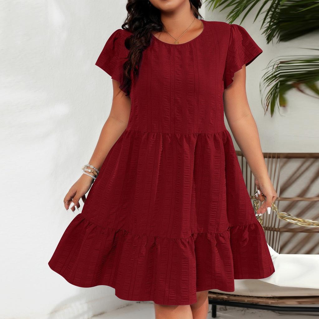 Женское большое однотонное платье с круглым вырезом и рюшами в праздничном стиле для отдыха