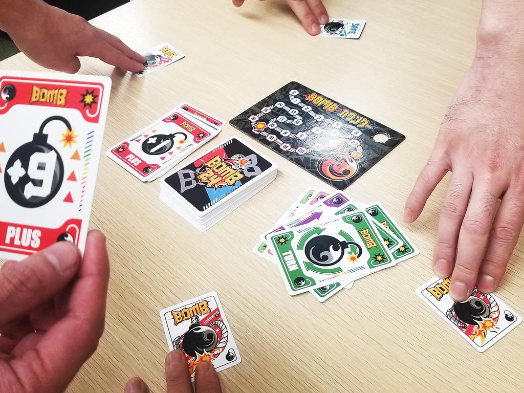 Bomb24 Gakugames Card Game Board Game (3-7 Players, 3-10 Minutes)