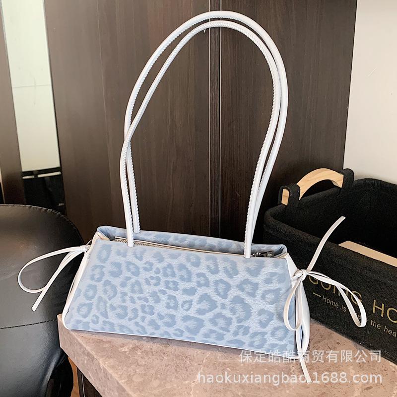 Leopard Print Bag Women's Large-capacity 2025 New Summer Niche Design Shoulder Underarm Bag Texture Work Commuter Bag