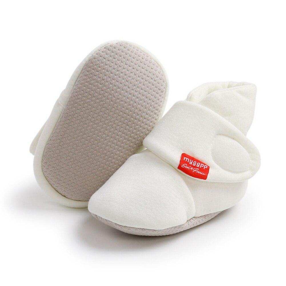 Детские плюшевые теплые прогулочные туфли. Детские однотонные детские туфли. Детские зимние теплые туфли.