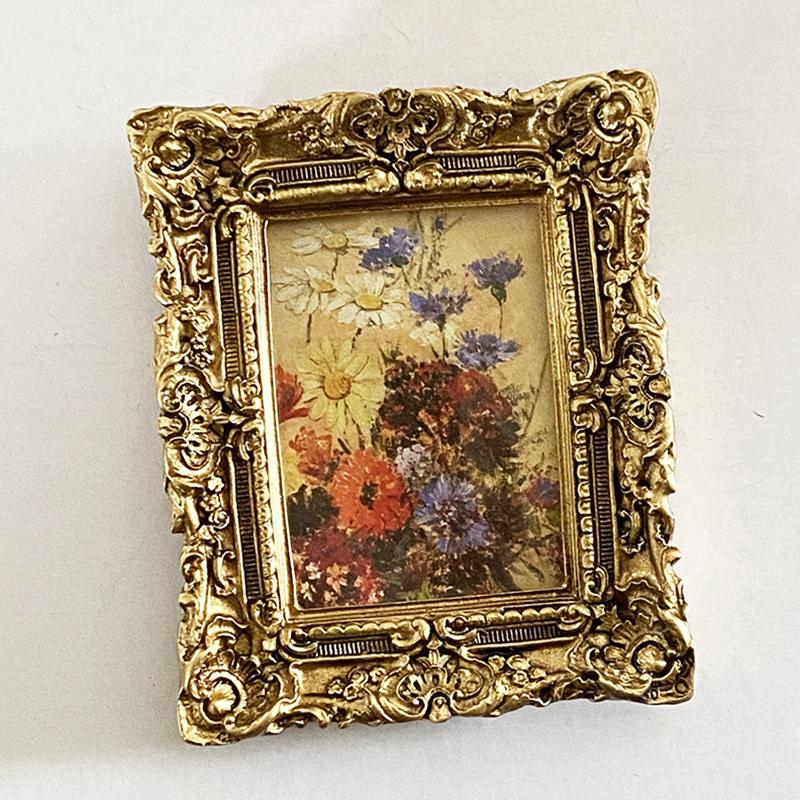 1Pc Golden Classic Swing Table European Style Relief Retro Random Photo Paper Resin Photo Frame Carved Flower