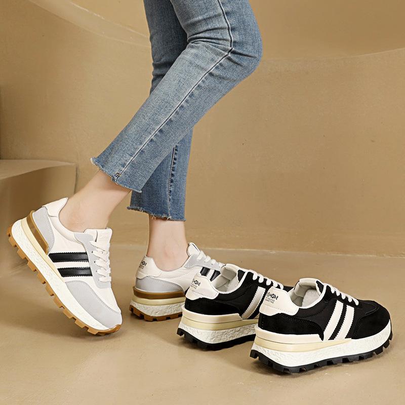 Мягкая кожаная обувь в стиле 'dad shoes' для женщин, новинка осени 2025, на толстой подошве, повседневная, увеличивающая рост, кроссовки Forrest Gump, легкие и универсальные, женские кроссовки