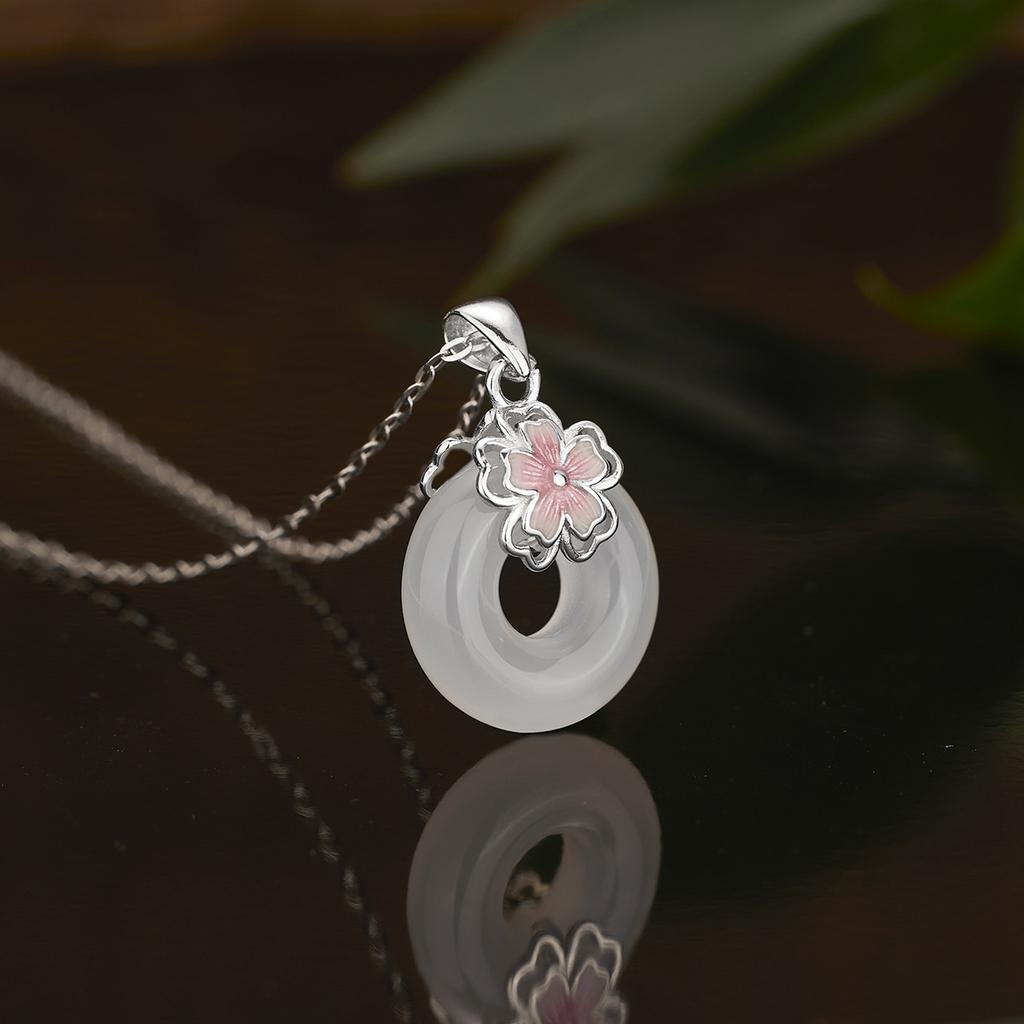 Ожерелье из стерлингового серебра S925 с подвеской в виде пончика с безопасной пряжкой и натуральным белым халцедоном, эмалированная женская мода