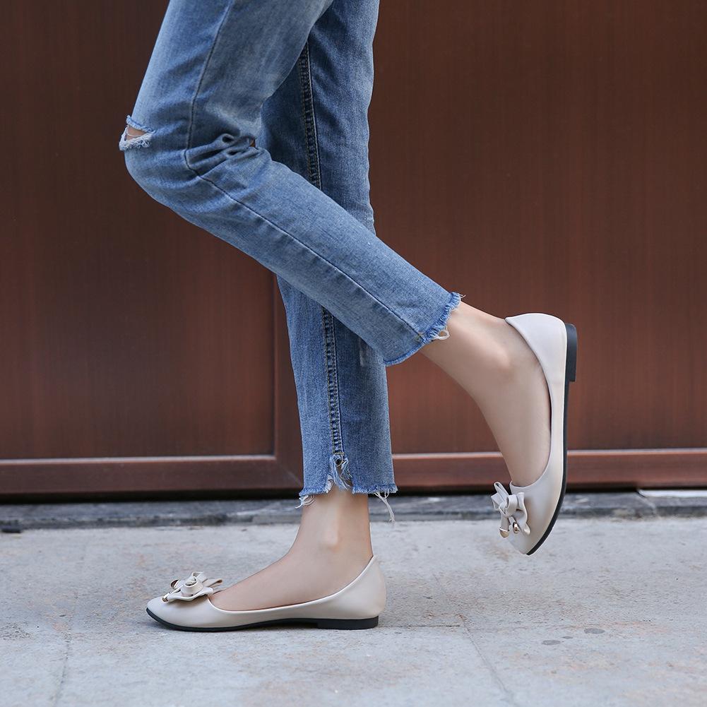 Легкая повседневная женская обувь с бантом, на плоской подошве, модные туфли-лодочки с мелким вырезом, большой размер 46