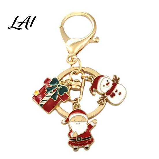 Festive Keychain Accessory Christmas Santa Tree Snowman Keychain Golden Plated Zinc Alloy Pendant Handbags Decorative with Lobster Clasp Holiday