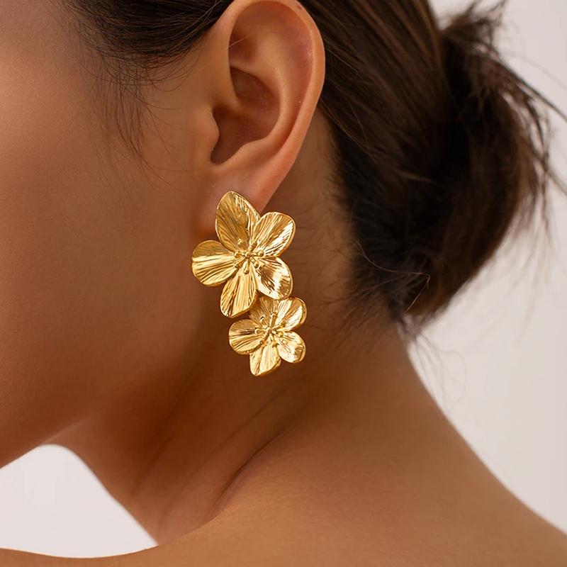 Vintage Gold Color Metal Flower Drop Earrings for Women Statement Stylish Exaggerated Simple Two Flower Zircon Gifts
