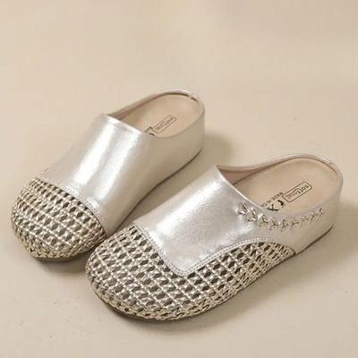 Шлепанцы с вырезами, шлепанцы с одной приподнятой внутренней стороной и ленивые туфли