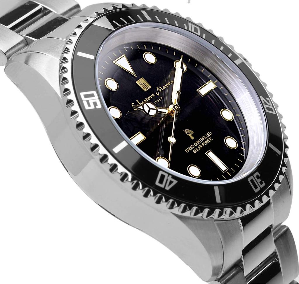 Часы радио солнечные 10 АТМ водонепроницаемые итальянский бренд черный x золотой [Salvatore Mara] мужские SM22110-SSBKGD