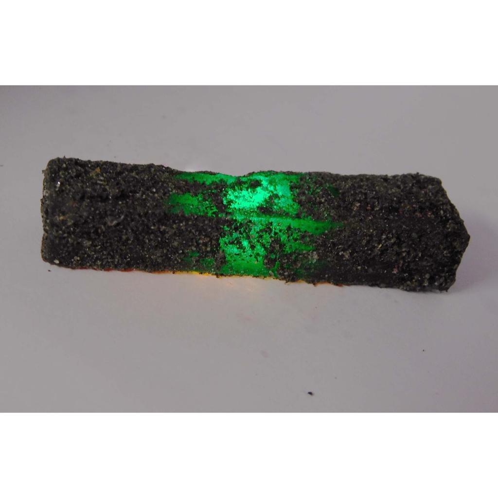 Natural Green Emerald Loose Gemstone Uncut Rough 106.60 ct for Lapidary and Gem Collections