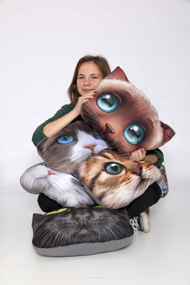 KADAX Pillow Pattern with Cat Print Mascot 30x45 Cm