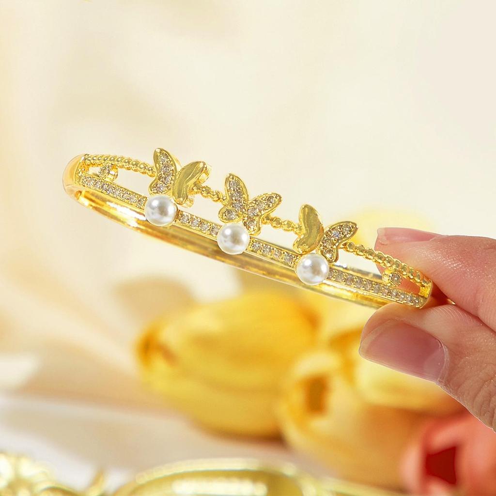 CMM Разнообразие выбора ювелирных изделий Искусственный жемчуг Золотые браслеты из циркония Браслет с подвесками Банкетные вечеринки Свадебные украшения Аксессуары для женщин