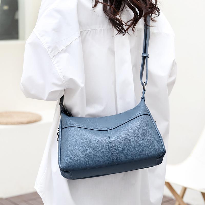 Женская сумочка из мягкой искусственной кожи