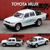 Масштаб 1/64 Игрушечный пикап TOYOTA Hilux Миниатюрная игрушечная машинка Транспортное средство Премиум Модель Свободные колеса Литой металлический сплав Коллекция Подарок