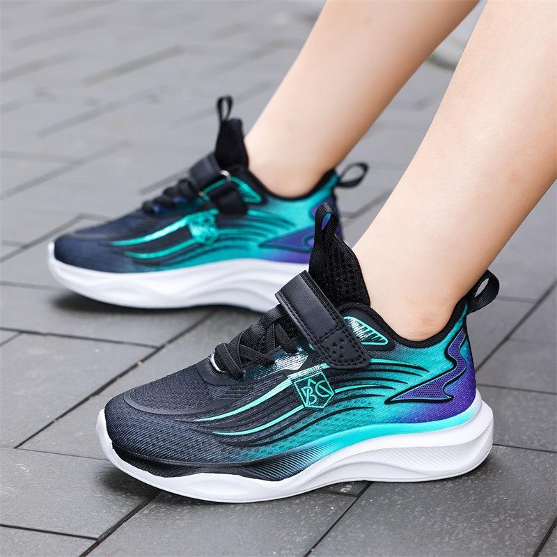 Children's shoes 2025 boys fashion mesh breathable shoes medium older children and girls outdoor running shoes