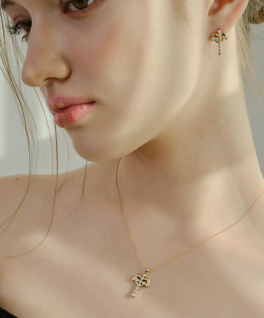 Reve Rv-Lab Diamond Phal. Love Cross Earrings