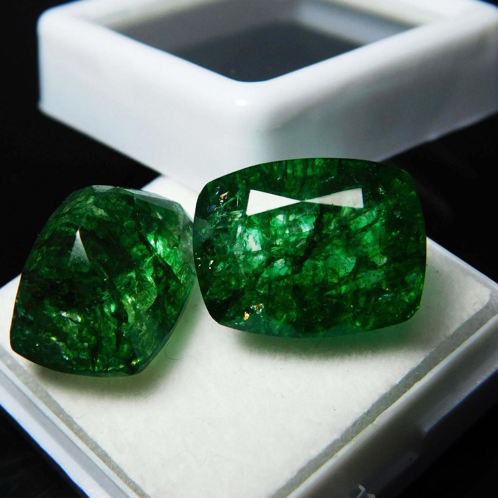 Natural Green Muzo Emerald 19.6ct Cushion Cut Certified Loose Gemstone