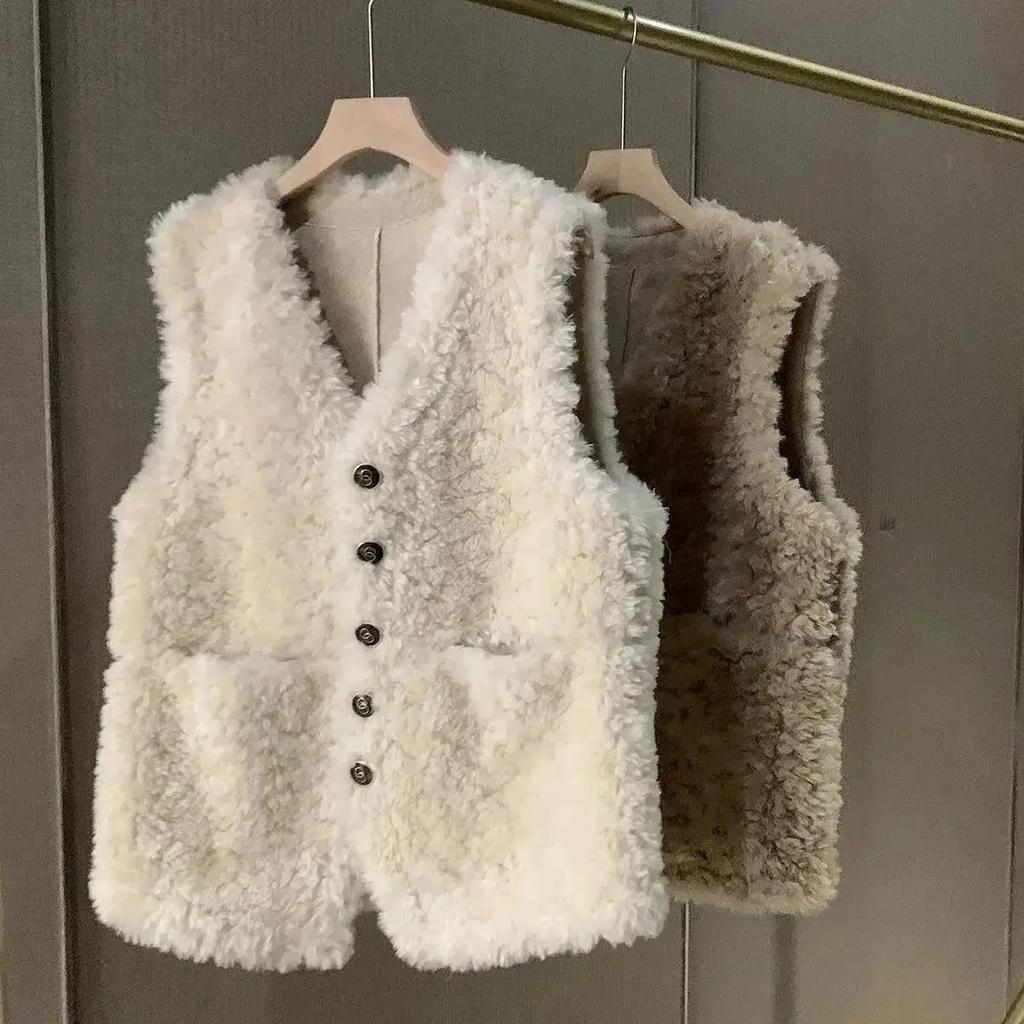 Lamb Fur Vest Coat Women Sleeveless Tops All-match Waistcoat Autumn Winter V-Neck Button Warm Lamb Hair Sleeveless Jacket