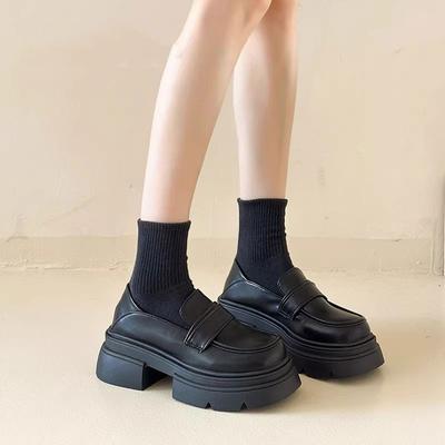 Лоферы из коровьей кожи женские на платформе кожаные женские туфли 2025 новые увеличивающие рост маленькие кожаные туфли в британском стиле туфли-лодочки