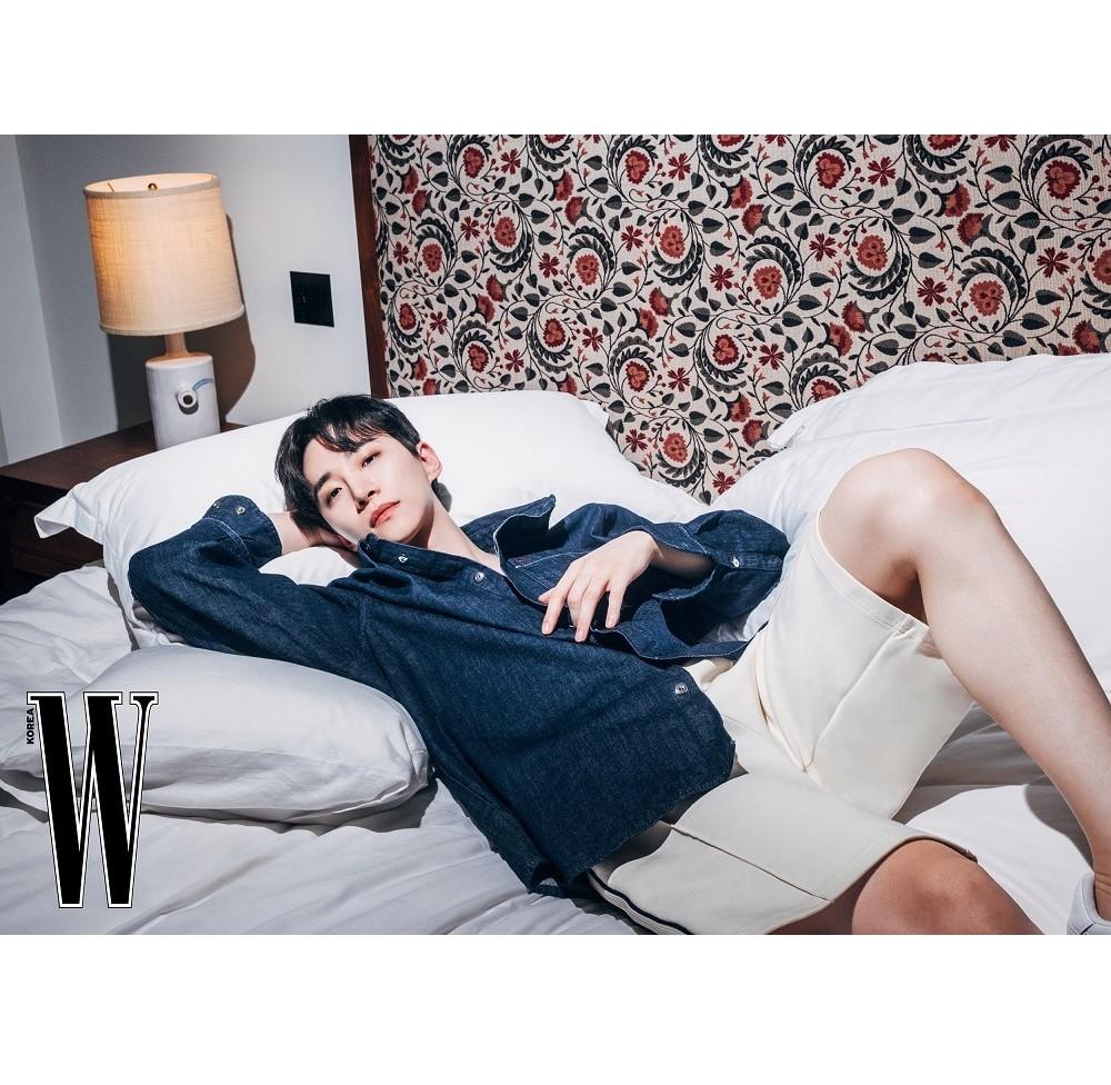 2024.4 W Обложка Джису из BLACKPINK