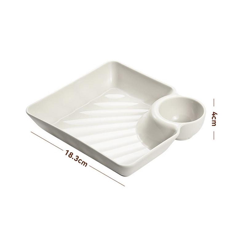 Квадратная тарелка для пельменей с уксусным соусом, место для закуски