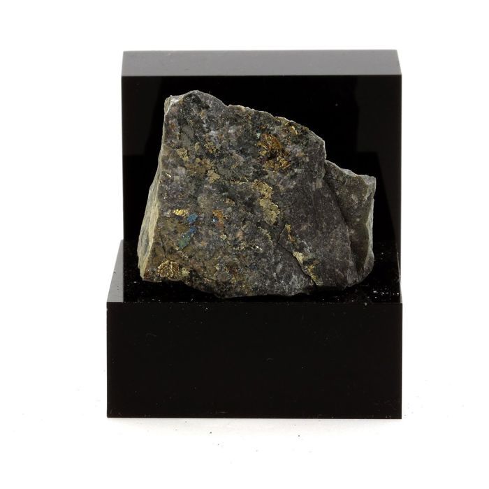 Pyrite sur Keratophyre 121.1 carats