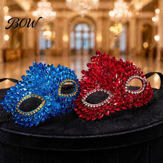 Dazzling Rhinestone Masquerade Accessory Gothic Cat Eye Mask, Vintage Half Face, Sexy Cat-eye Party Mask Halloween Costume, Glitter for Delicate