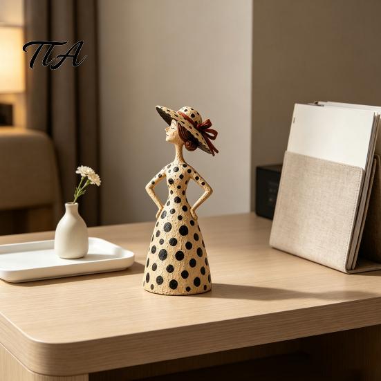 Durable Resin Crafts Vintage Cat & Lady Sculpture, Artistic Striped Statues, Handcrafted Decorative Statues Elegant Polka Dot Ornament, Housewarming