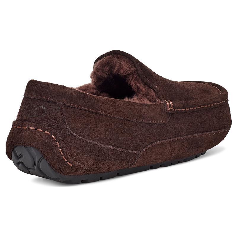 UGG Повседневная обувь из спилка коровьей кожи Мужская Шоколад 1115149-CHO