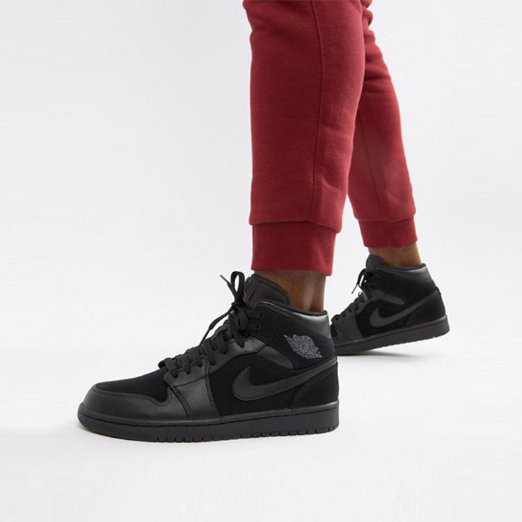 Jordan 1 Mid Triple Black 2018 554724-050