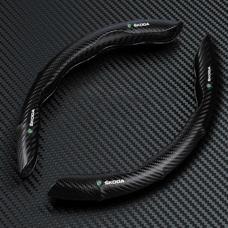 Non-Slip Universal Carbon Fiber Car Steering Wheel Cover for Skoda Octavia 1 2 3 A4 A5 MK2 Kodiaq Superb 3 Rapid Fabia 1 Car Styling