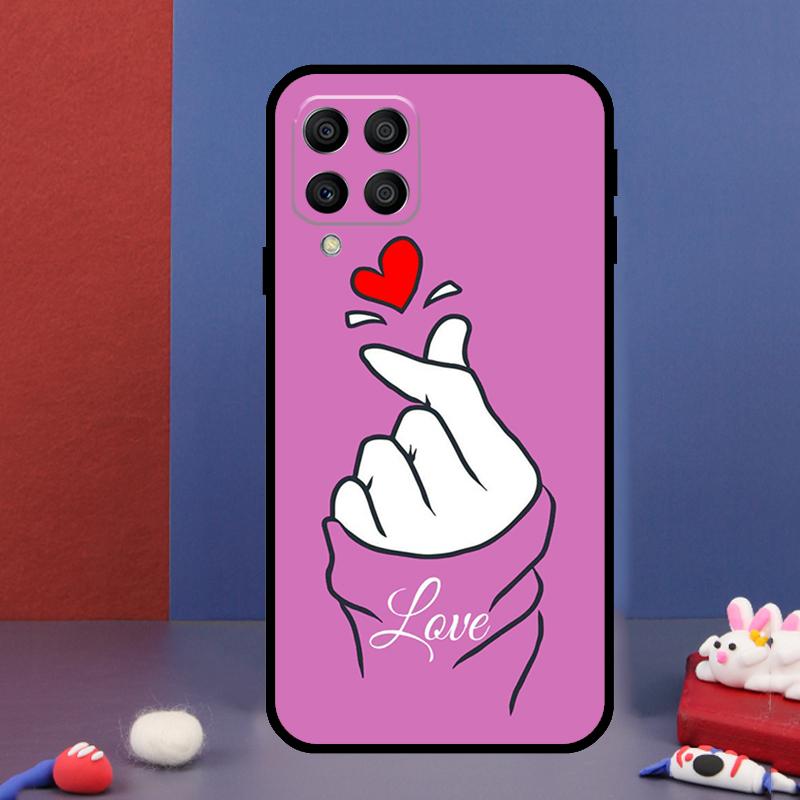 Чехол для телефона Samsung Galaxy M15 M55 M33 M13 M23 M53 M31 M51 M14 M34 M54 M20 M30s M52 M32 с Kpop-сердечком из пальцев