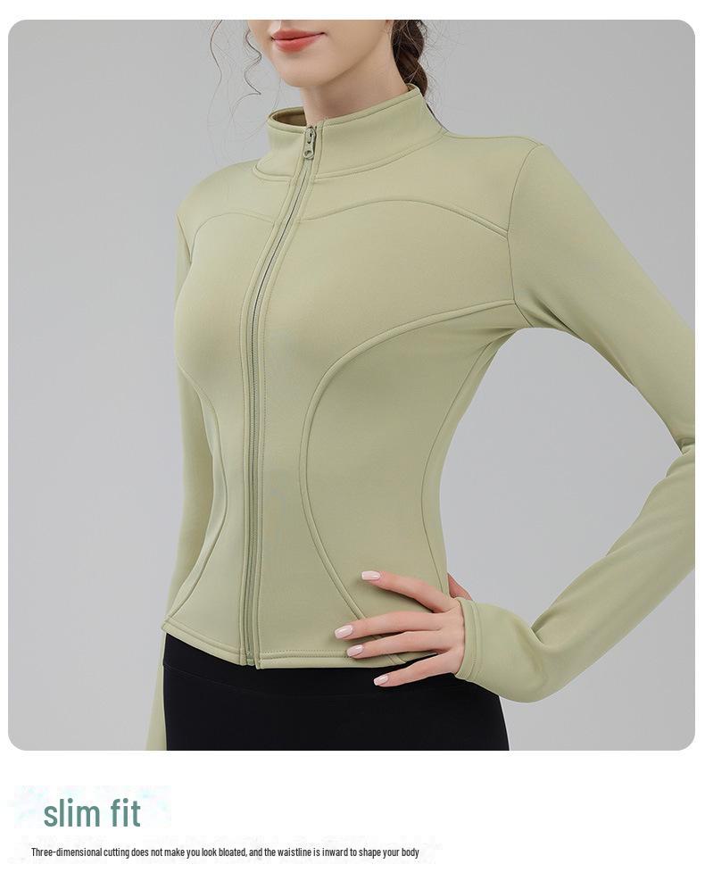 Куртка для зимних видов спорта с подкладкой из бархата, воротником-стойкой и застежкой-молнией по всей длине