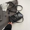 Premium Sense Niche Underarm Handbag Women'S Fashion Casual Commuter Baguette Bag Versatile Shoulder Bag