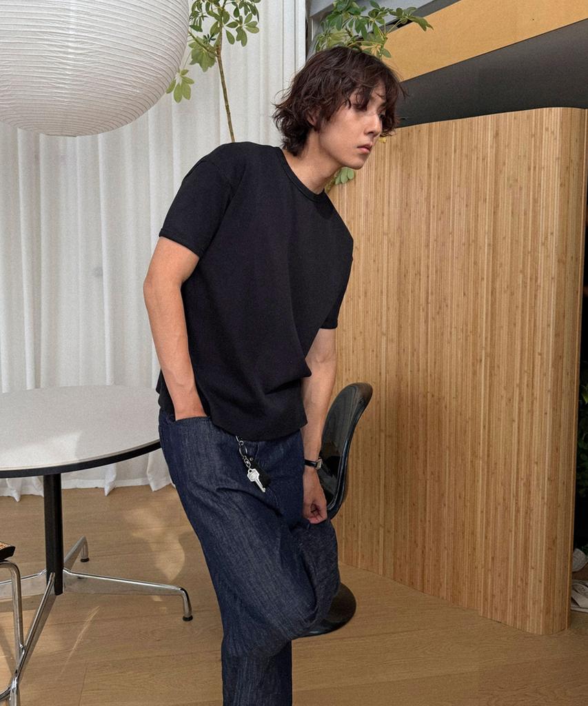 MOOD INSIDE Ribbed Muscle Round Half Tee_Black (Type A)