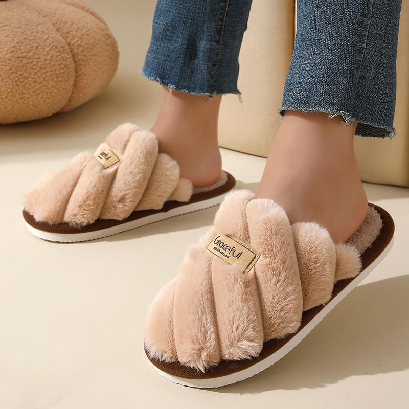 Comfort Short Plush Indoor Slippers Women 2025 Winter Soft Sole Non Slip Bedroom Couple Slippers Warm Faux Fur Cotton Slides