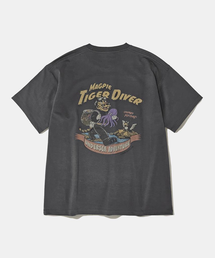 DIAMOND LAYLA [Machine Wash] Kkaho Haenyeo Short Sleeve T-Shirt T104 Charcoal