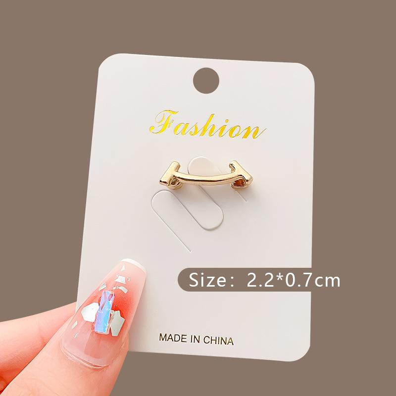 Personality Smiley Face Metal Brooch Anti Exposure V-neck Buckles Accessories Versatile Small Brooch Pin Coat Buttons Ornaments