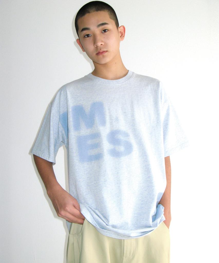 AMES-WORLDWIDE Футболка с принтом 52 Typo Tee Синяя
