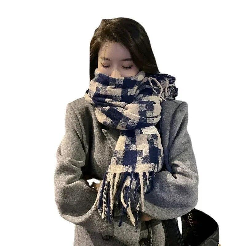Korean Fashionable Scarves Checkered Fluffy Scarf Winter Windproof Warm Scarves Woman's Versatile Scarves