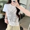 Футболка с короткими рукавами и принтом букв спереди на плече для женщин, летний новый дизайн, облегающий топ с бантом