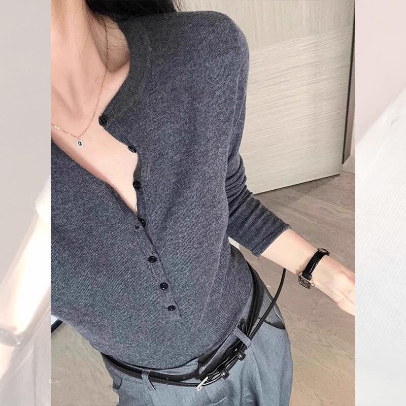 Женский шерстяной вязаный свитер в корейском стиле с V-образным вырезом - одежда для осени и зимы