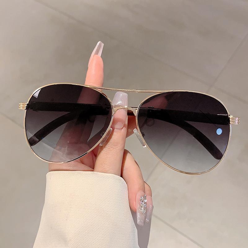 Классические очки-авиаторы Женские Для Мужчин Мужские Винтажные Солнцезащитные очки Дизайнерские Роскошные Панк Популярные Металлические Очки для Вождения