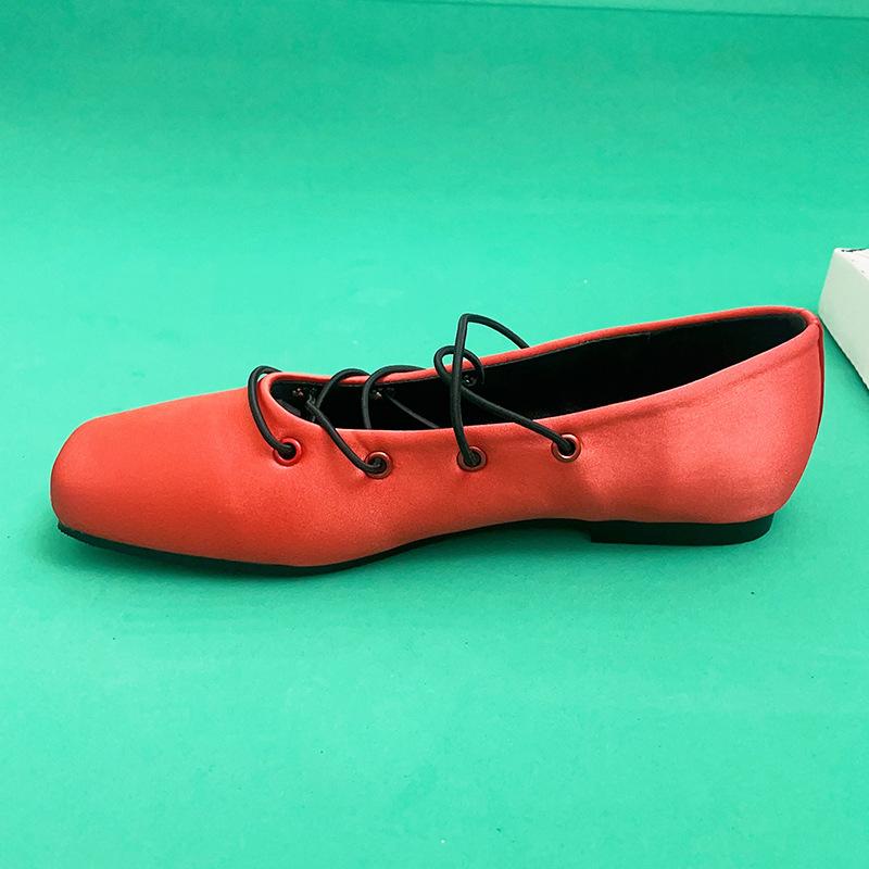 Корейские новые синие атласные кожаные туфли-лодочки с квадратным носком в стиле ретро, нишевые, с легким вырезом, одинарные туфли Мэри Джейн, балетки женские