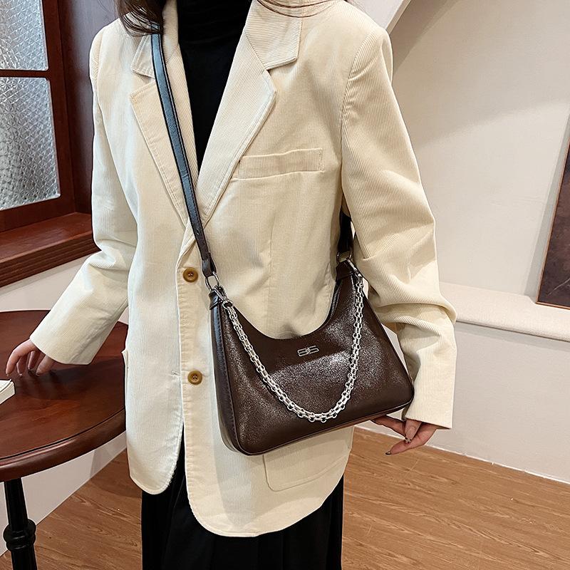 Популярная в этом году женская сумка под мышкой 2025 модная цепочка взрывной узор сумка через плечо высококлассная повседневная сумка-мессенджер